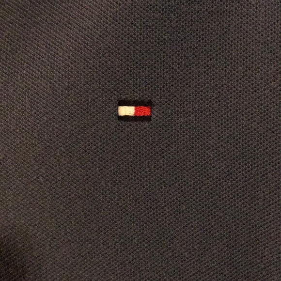 Tommy Hilfiger Large Polo. - Picture 2 of 3